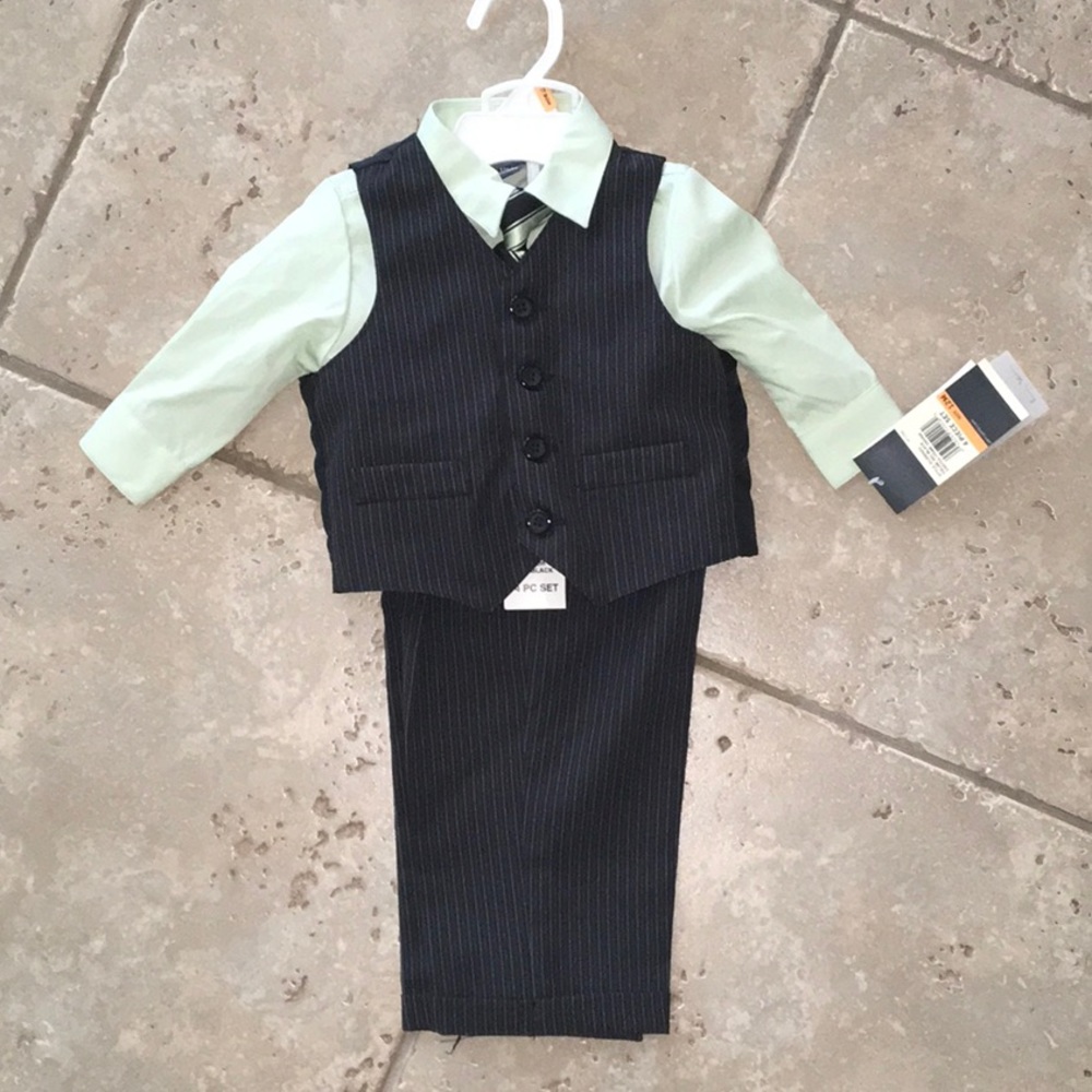 Perry Ellis Portfolio Baby Suit Set